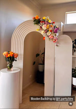 Load image into Gallery viewer, 2 Mdf wooden backdrops +1 plain plinth (not include flowers