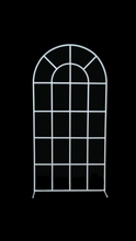 Load image into Gallery viewer, Package hire mesh + no mesh backdrop + 2 plinths + sign (not included balloons garland)