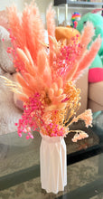 Load image into Gallery viewer, 10 dried flowers centrepieces