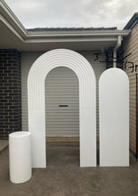 Load image into Gallery viewer, 2 Mdf wooden backdrops +1 plain plinth (not include flowers