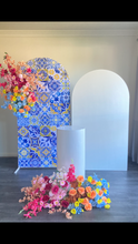 Load image into Gallery viewer, Mediterranean Package Hire includes 2 backdrops + 1 plinth + 2 flowers
