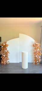 Package Hire includes 2 flowers + 2 backdrops 2mH x 1.2mW & 1.6mH x 1mW + 1 ripple plinth