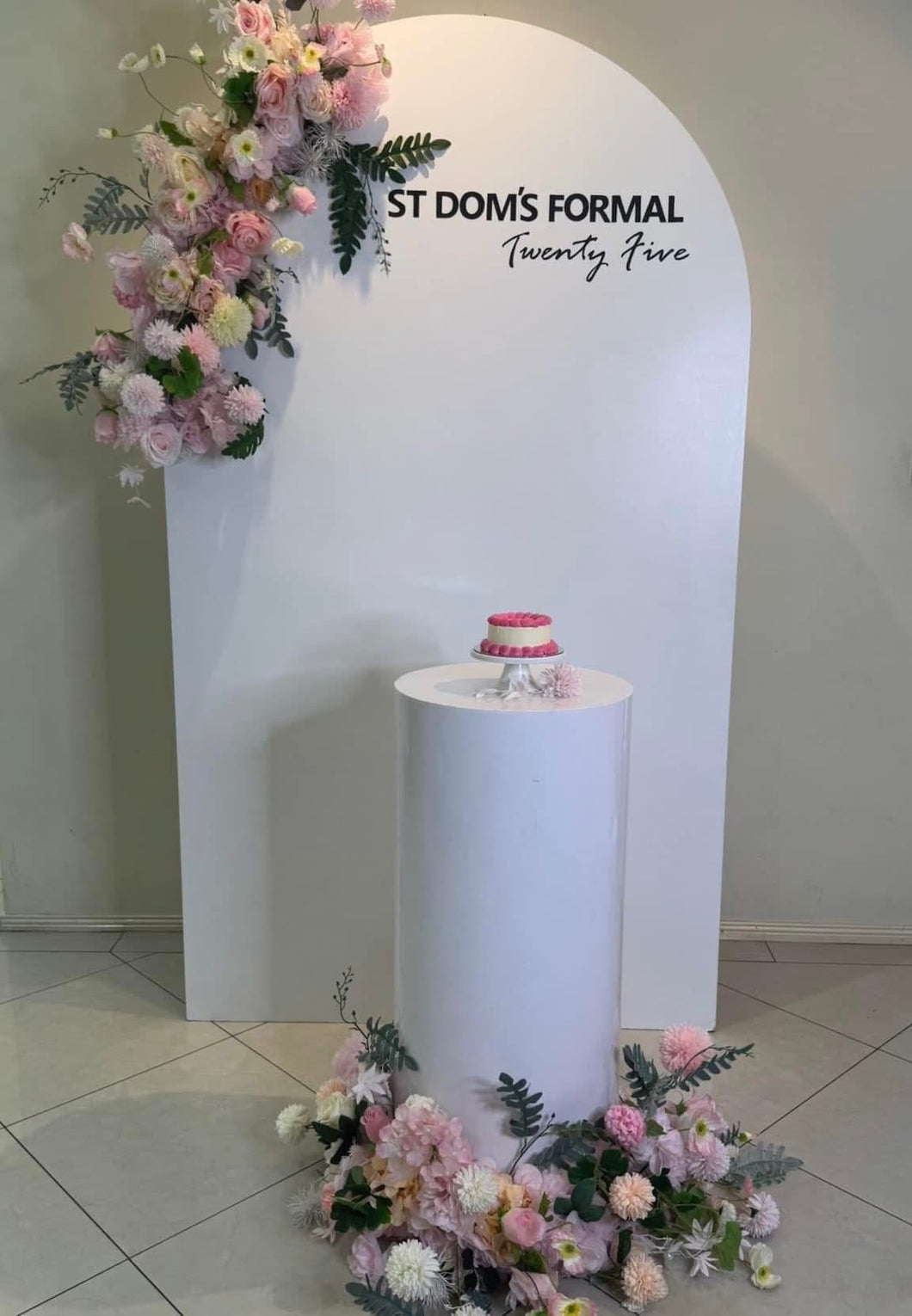 Package Hire includes 1 backdrop 2.15m H x 1.2m W + 1 plinth + 2 flowers (not include decal)