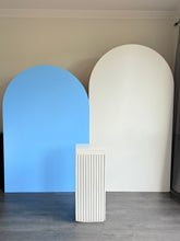 Load image into Gallery viewer, Package Hire includes 2 backdrops 2.15m-1.8m H x 1.2m W +1 plinth +1 bow

