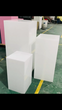 Load image into Gallery viewer, 1 Cube or cylinder plinths
