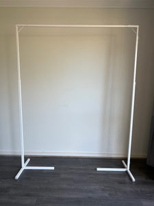 Adjustable square backdrop 2-3m h x 2-3m w