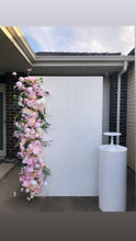 Load image into Gallery viewer, Package hire includes flowers + 1 plinth + 1 ripple backdrop
